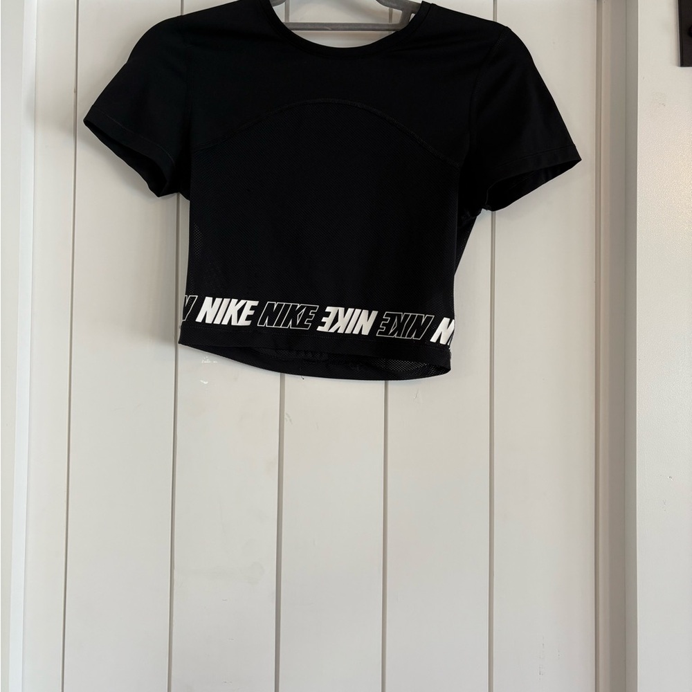 Nike Women's Black Logo Crop Top
